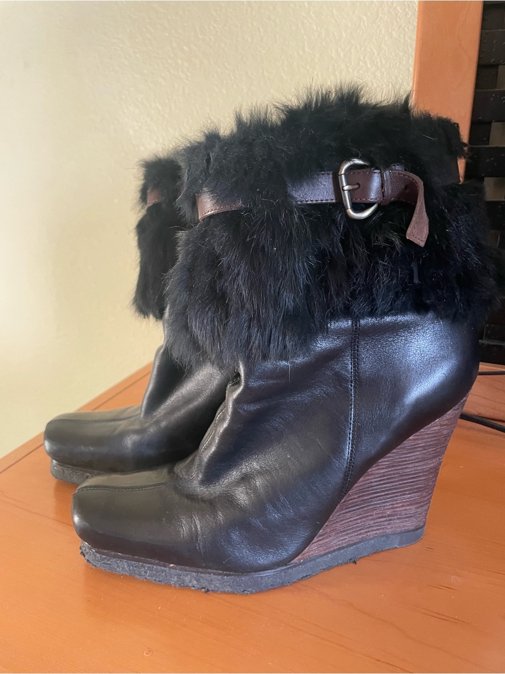 Vintage Faux Fur Trim Black Wedge Booties